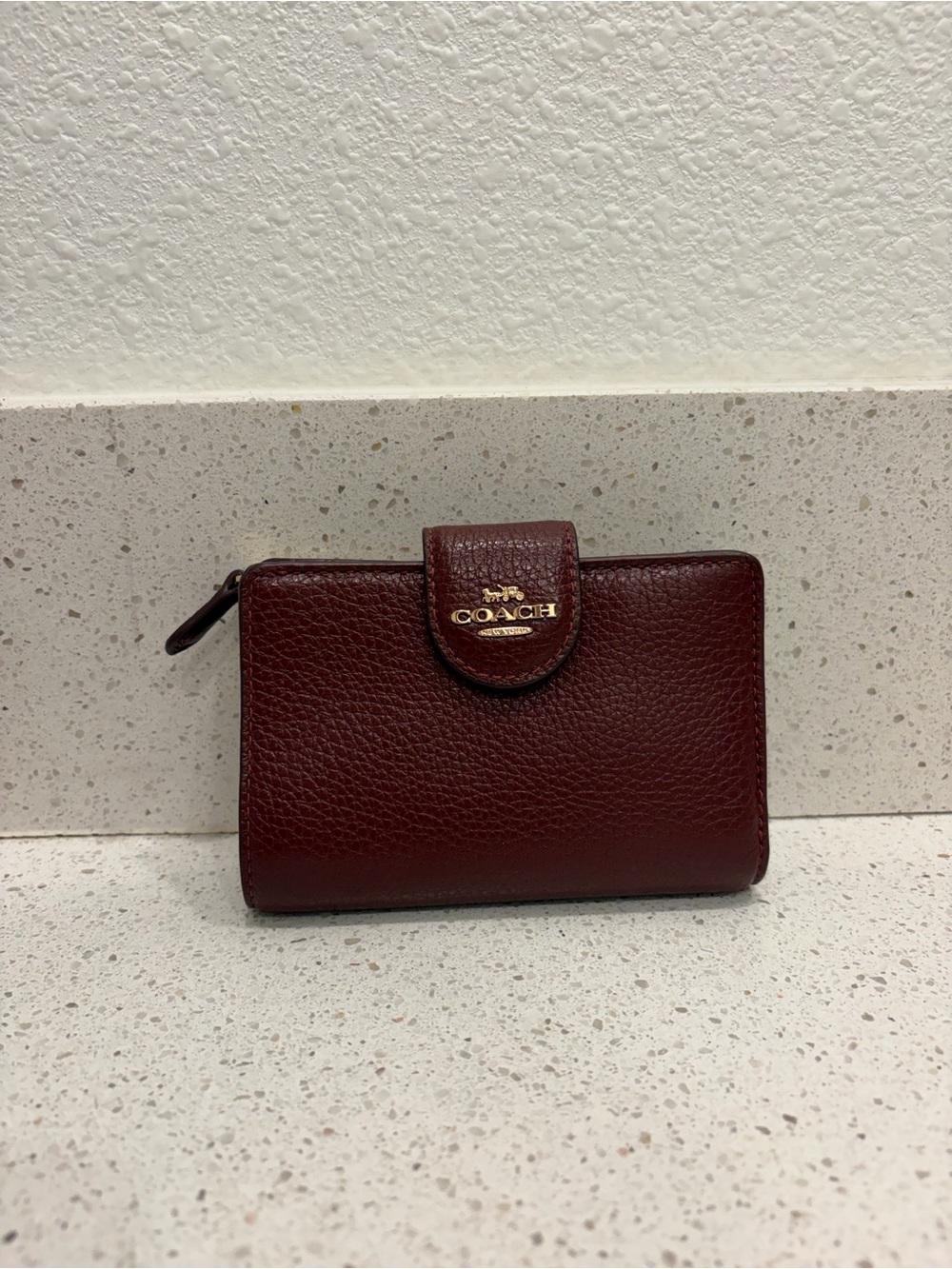 Coach Medium Corner Zip Wallet CBO41  Dark Wine Burgundy Wallet Leather EUC
